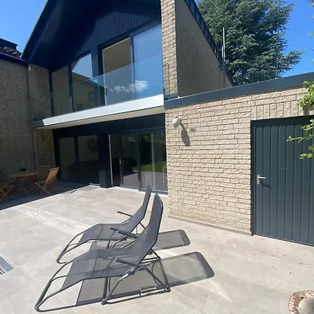Villa Generalsanierte In Top-lage Von Koeln! *