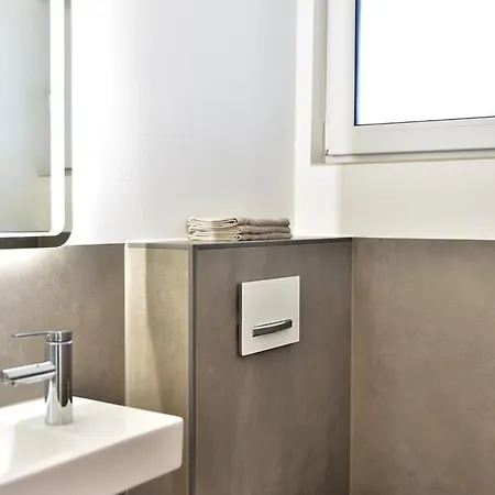 Generalsanierte In Top-lage Von Koeln! Villa *